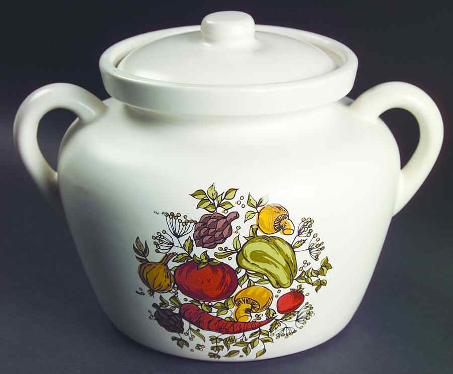 Spice Delight Bean Pot & Lid by Nelson McCoy-1