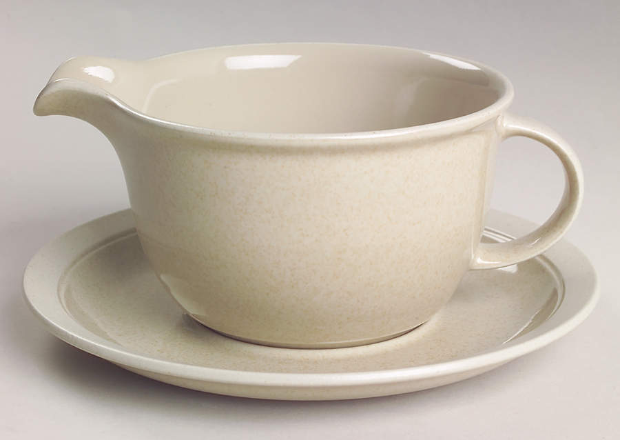Sand Piper Gravy Boat & Underplate by Mikasa-1
