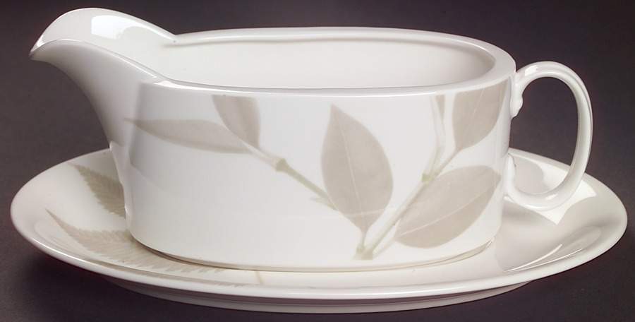 Irish Linen (Leaves) Gravy Boat & Underplate by Mikasa-1