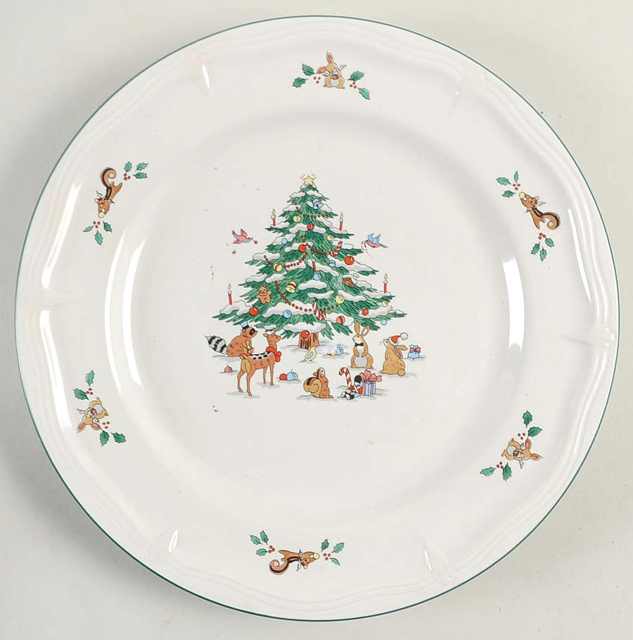 Woodland Christmas (Embossed Rim) Dinner Plate by Ming Pao-1