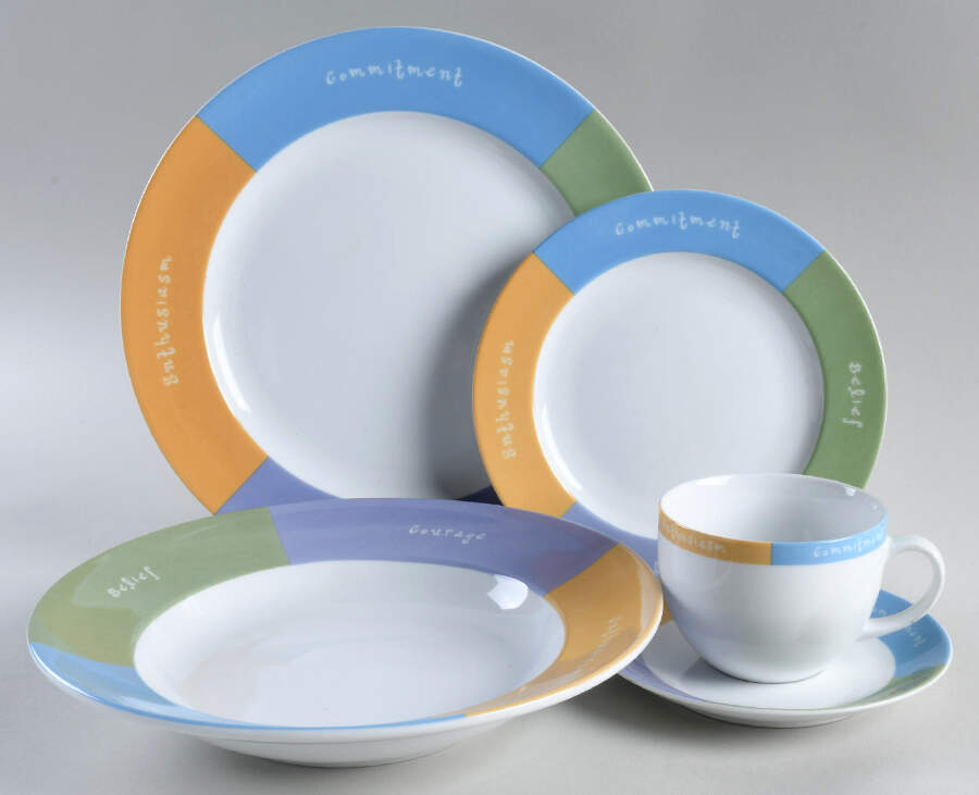 MAK3 5 Piece Place Setting by Mary Kay-1