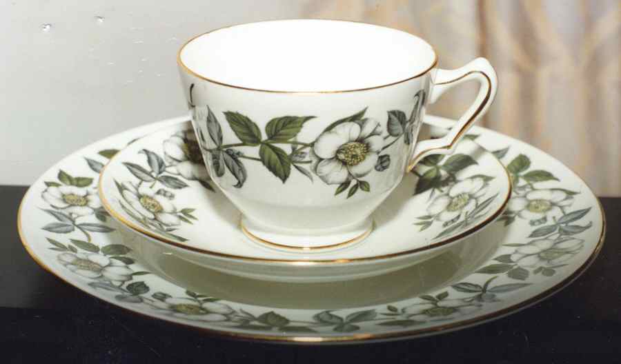MJE3 Footed Cup & Saucer Set by Majestic Choice-1