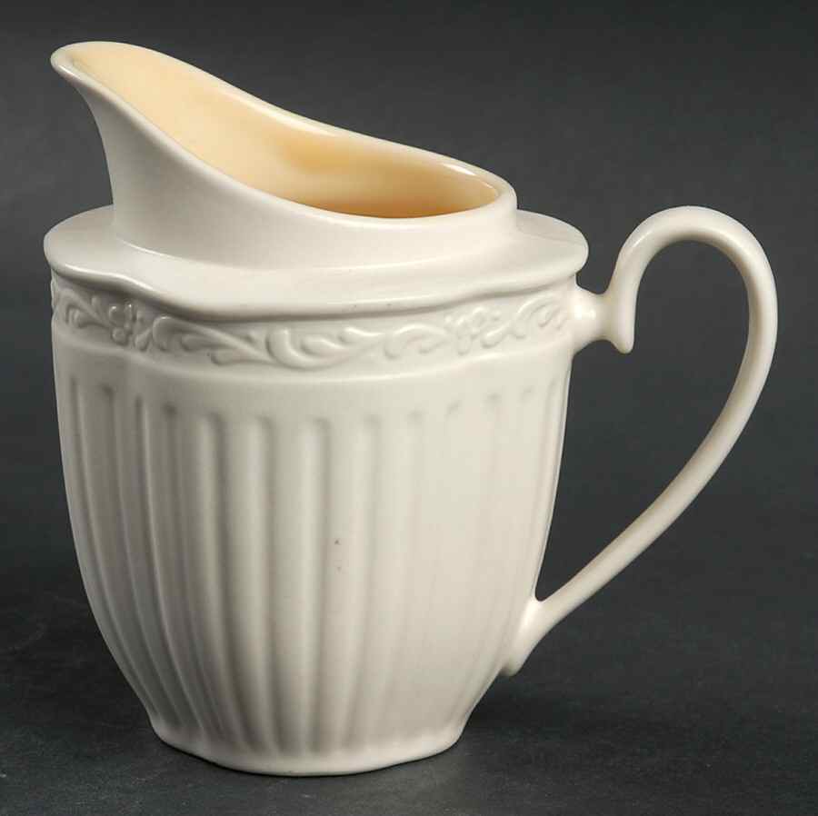 Italian Saffron (Yellow) Creamer by Mikasa-1