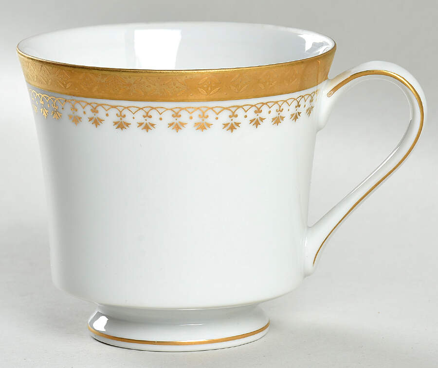Gold Lace Footed Cup by Mimosa-1