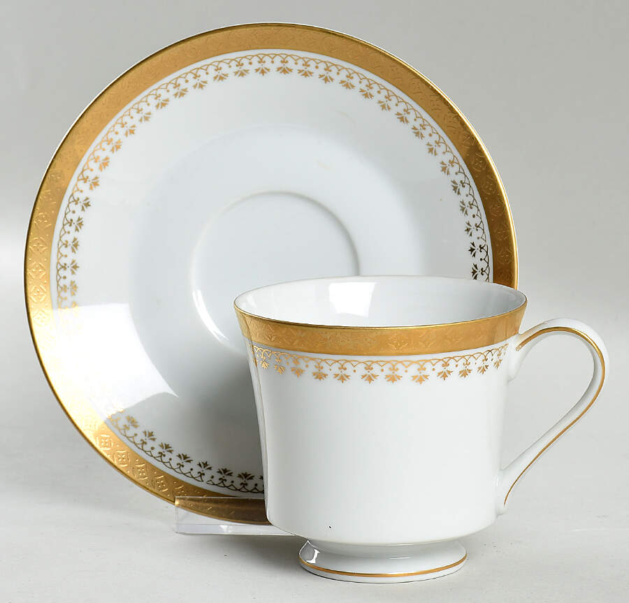 Gold Lace Footed Cup & Saucer Set by Mimosa-1