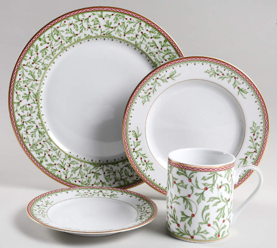 Holiday Traditions 32  Piece Estate Set by Mikasa-1