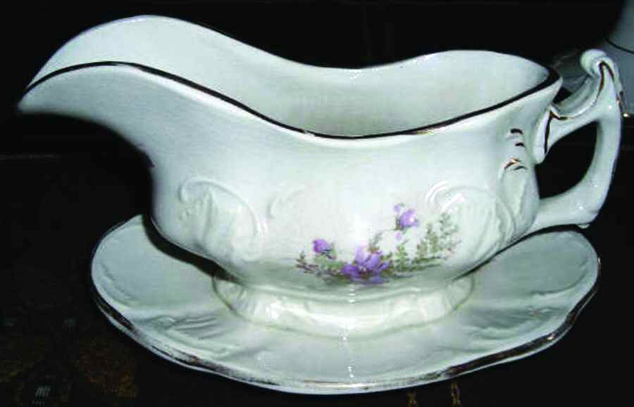 MRW1 Gravy Boat with Attached Underplate by Samuel Moore & Co-1