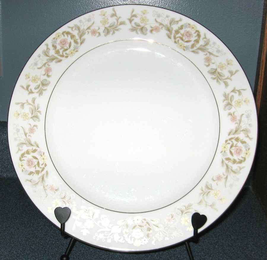 Indian Summer Dinner Plate by Mayfair (Japan)-1