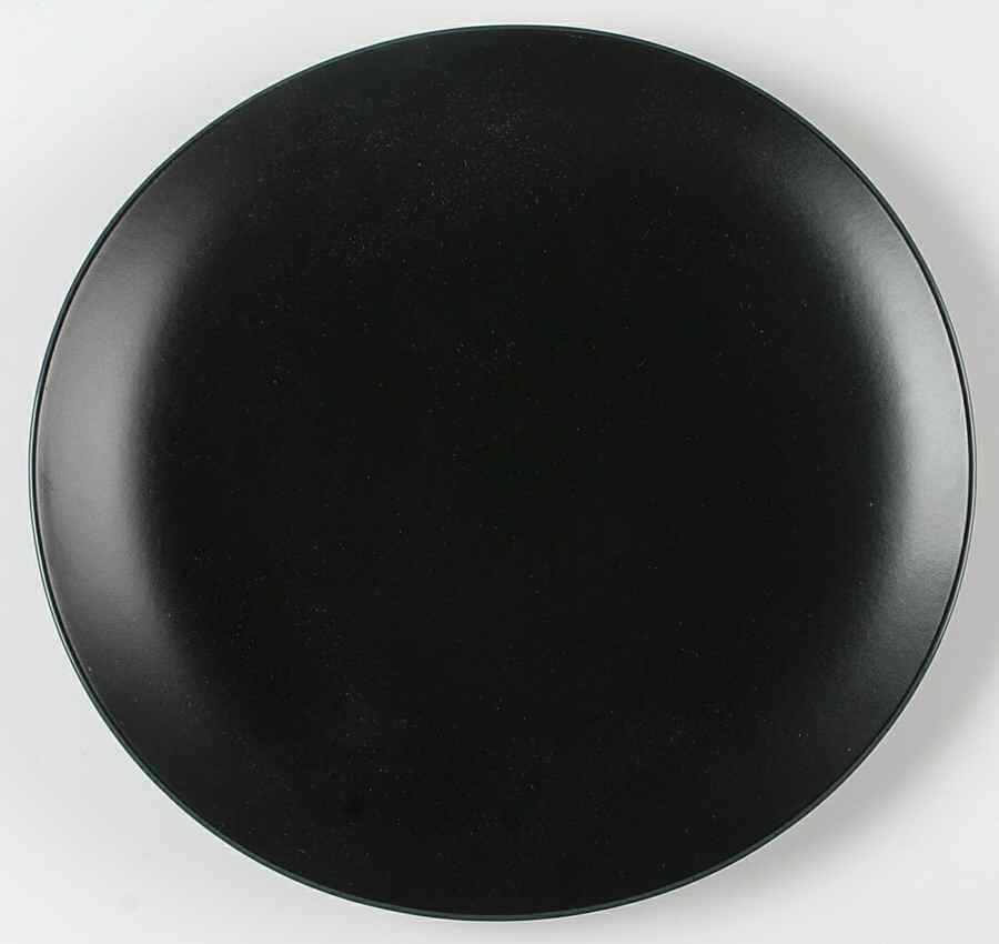 Curve Black Dinner Plate by Mikasa-1