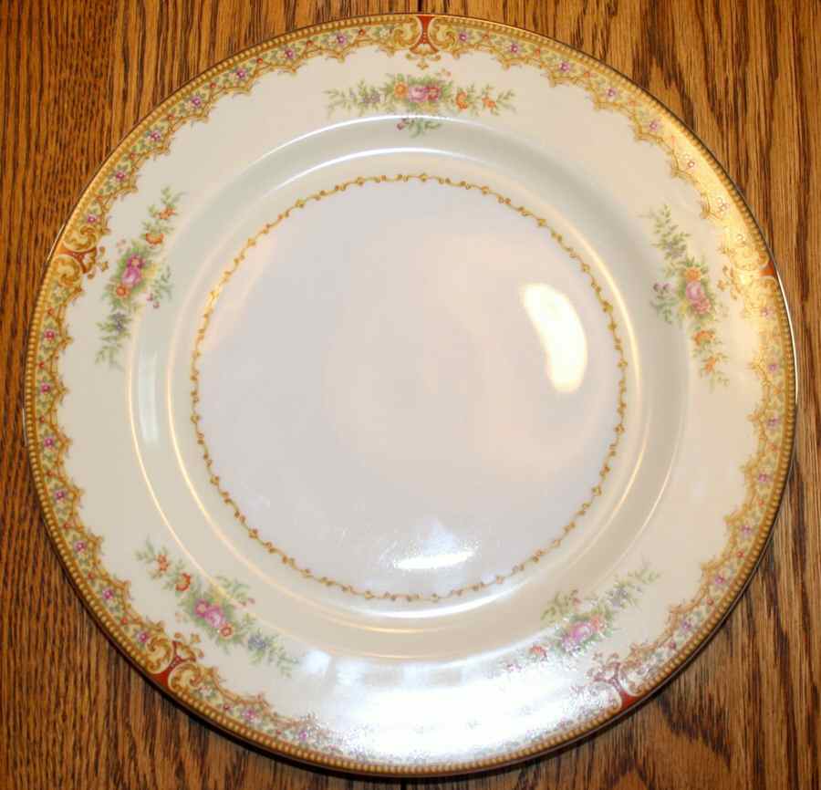 V2565 Dinner Plate by Meito-1
