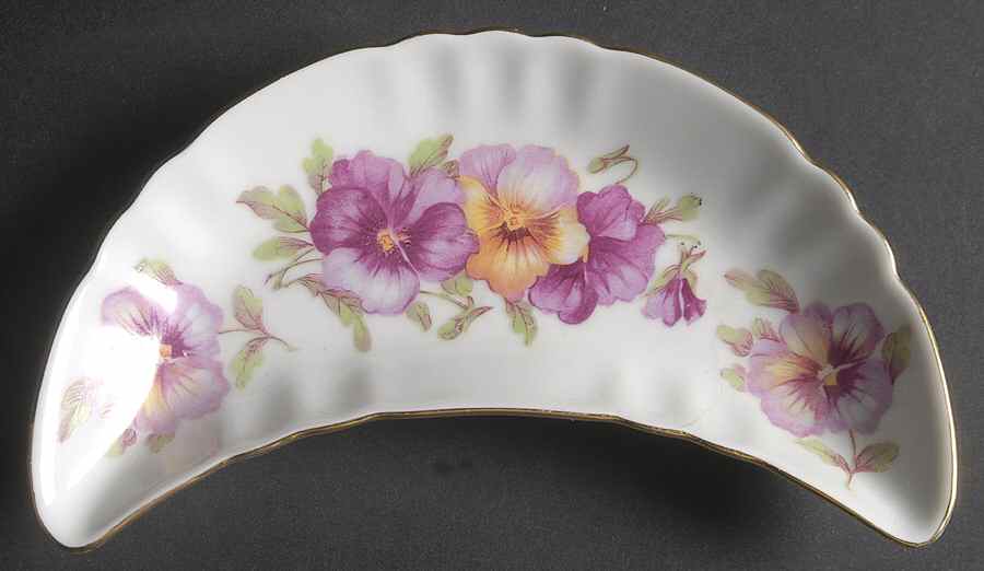 4253 Bone Dish by Mitterteich-1