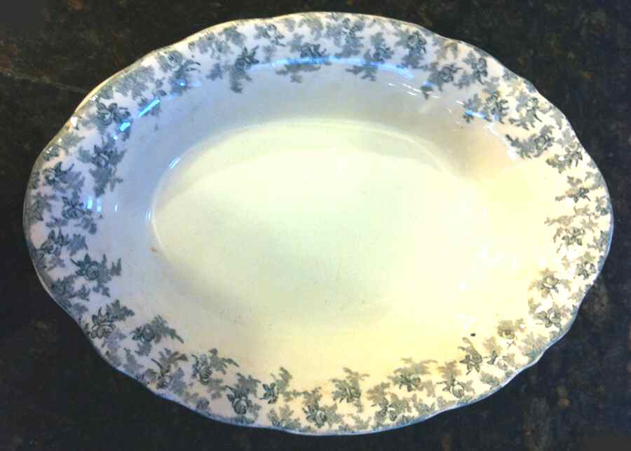 318 9" Oval Vegetable Bowl by Mellor-1