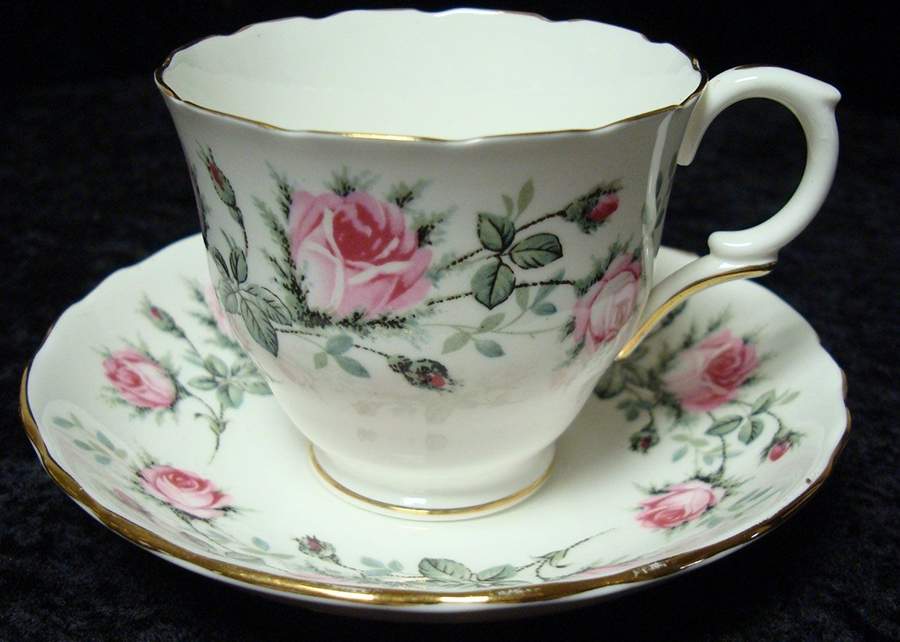 MJE4 Footed Cup & Saucer Set by Majestic Choice-1