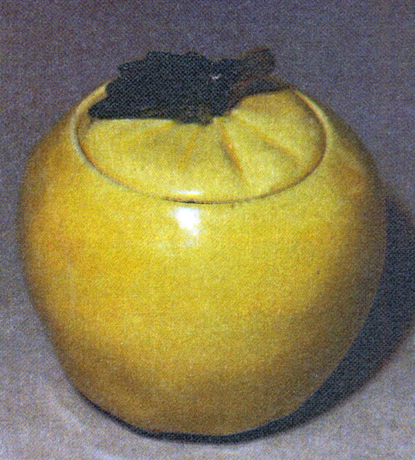 Apple Cookie Jar & Lid by Nelson McCoy-1