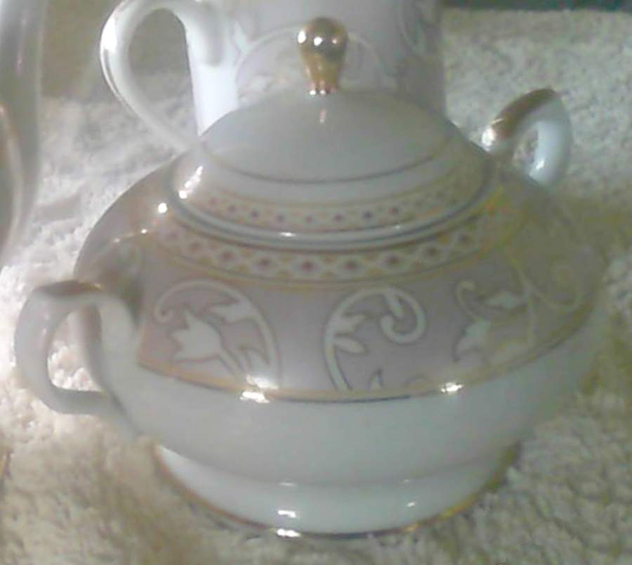 Arabian Nights Sugar Bowl & Lid by Miyako-1