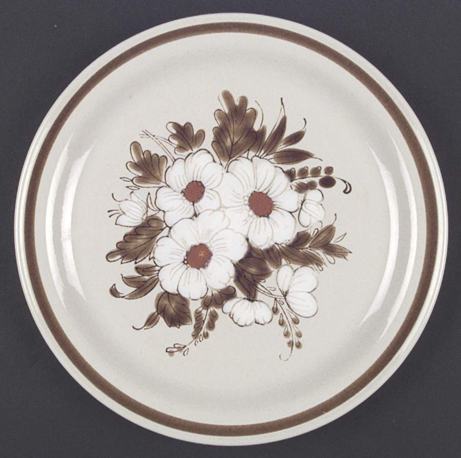 Dried Flowers Dinner Plate by Mountain Wood-1