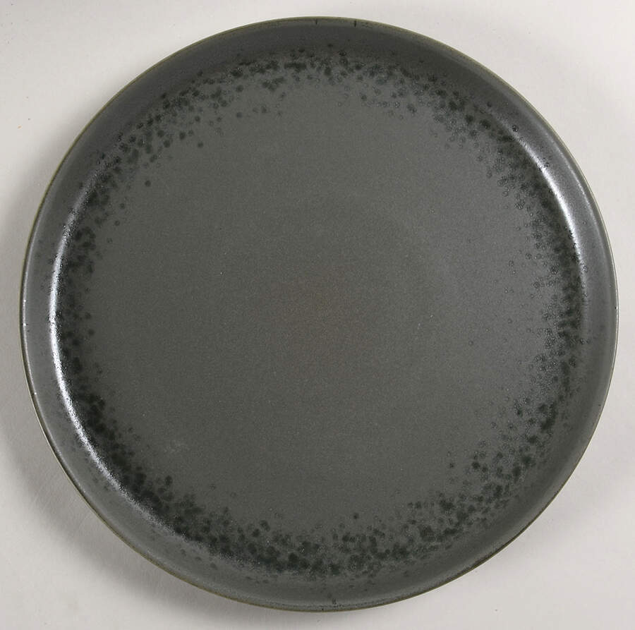 ME72 Dinner Plate by Melo-1