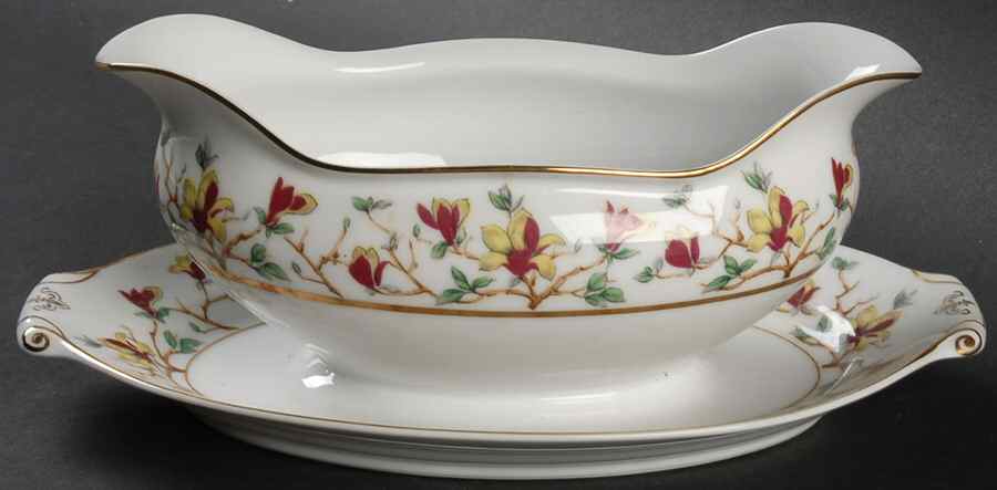 Encanto Gravy Boat with Attached Underplate by Narumi-1