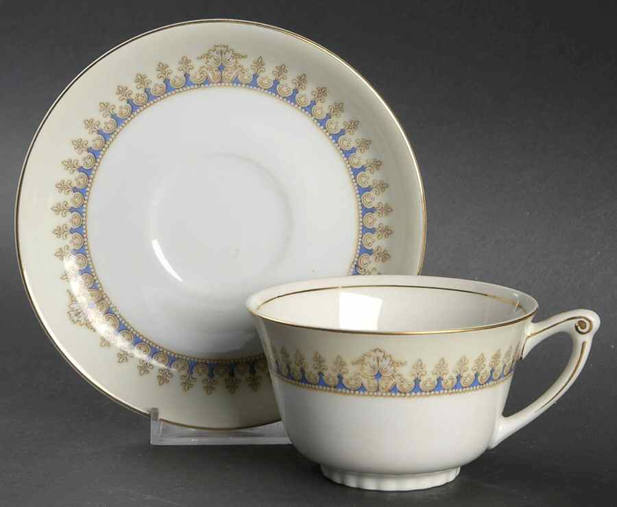 Jupiter Footed Cup & Saucer Set by Narumi-1