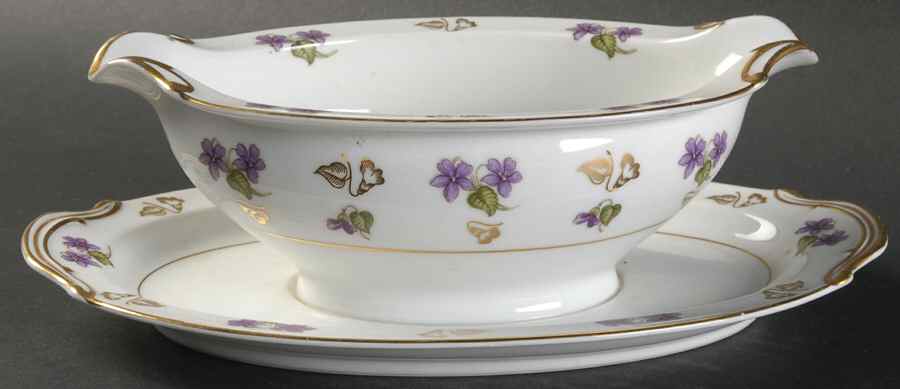 Avalon Gravy Boat with Attached Underplate by Noritake-1