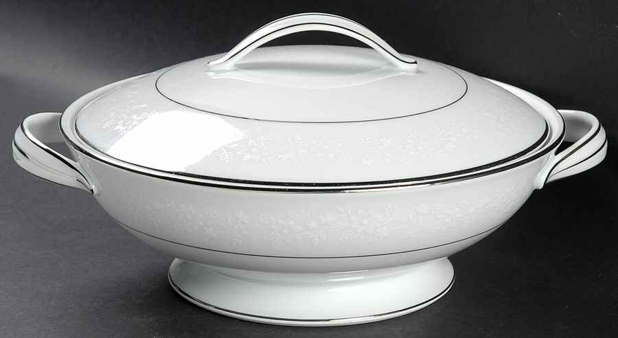 Buckingham Round Covered Vegetable by Noritake-1