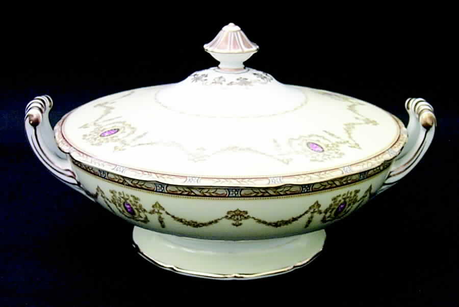 Valdina Round Covered Vegetable by Noritake-1