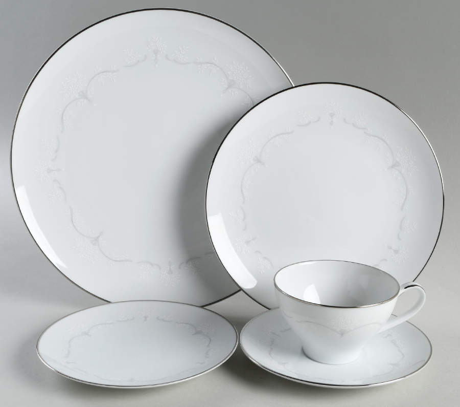 Whitebrook 40 Piece Estate Set by Noritake-1