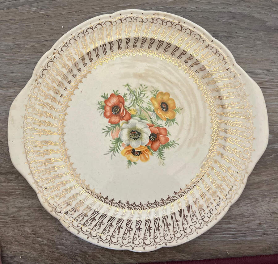 Canterbury Gold Handled Cake Plate by Nasco (Japan)-1