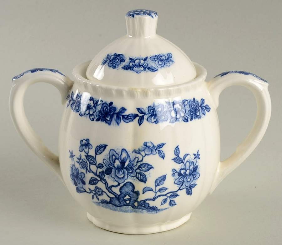 Jardin Bleu Sugar Bowl & Lid by Nasco (Japan)-1