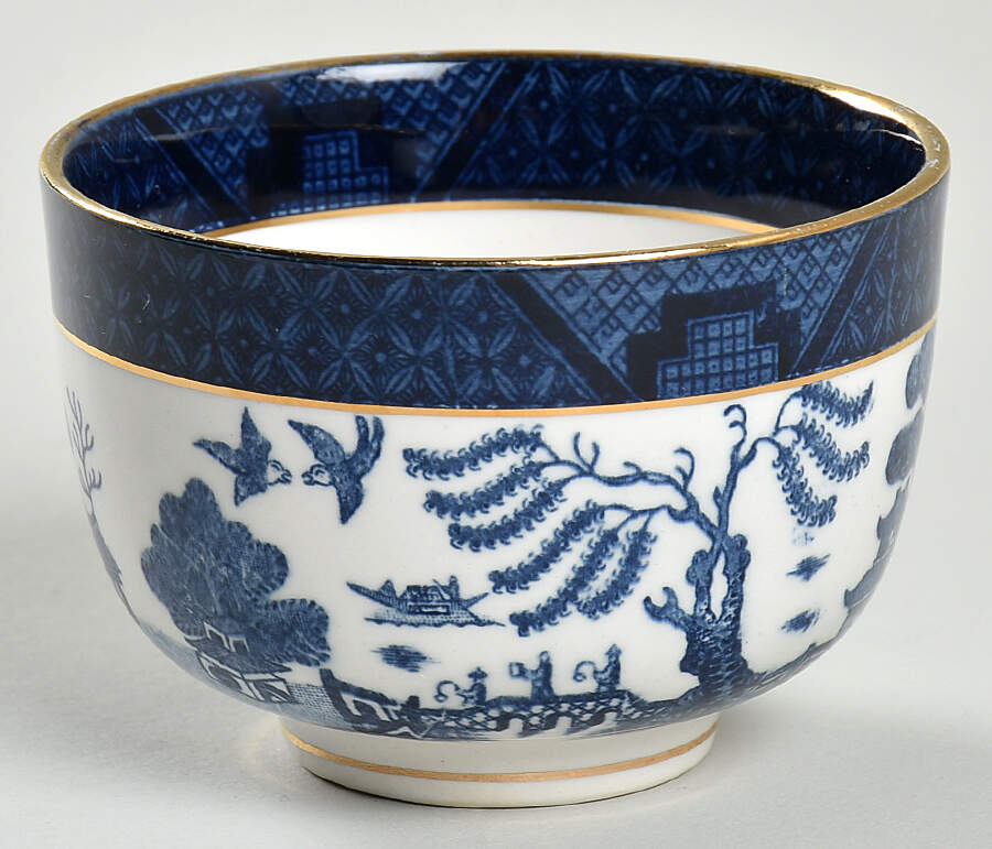 Blue Willow Handleless Tea Cup by Nikko-1