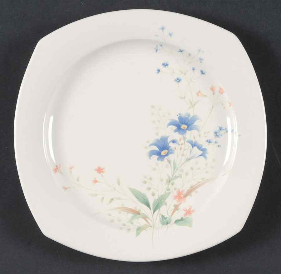 Floret (Quadrille Shape) Salad Plate by Nikko-1