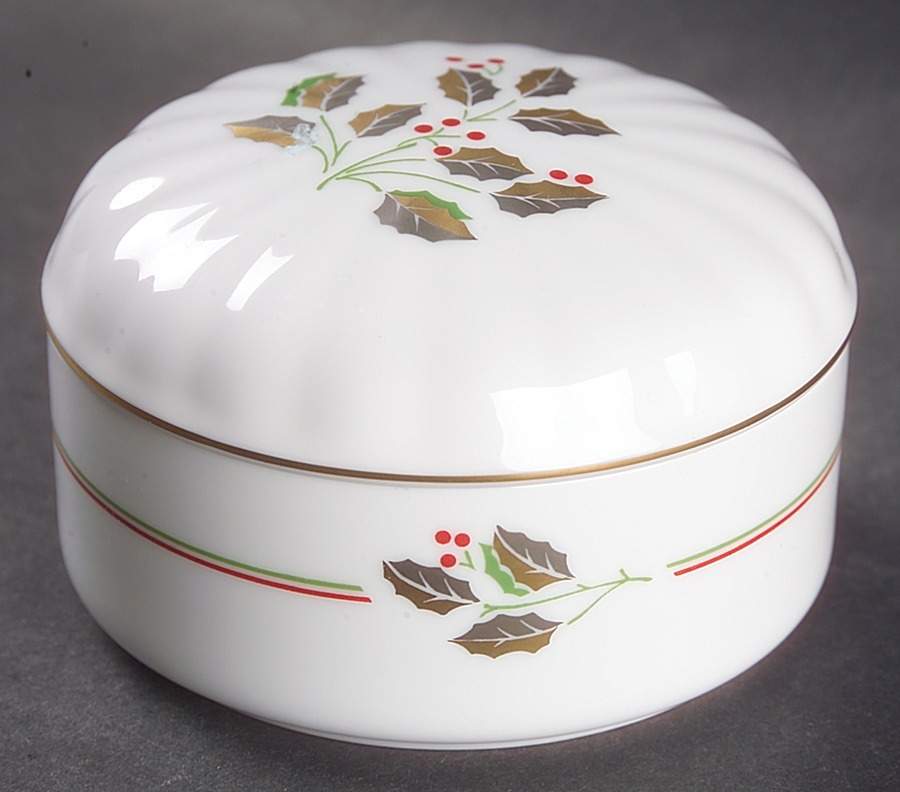 Golden Holly Round Box & Lid by Nikko-1
