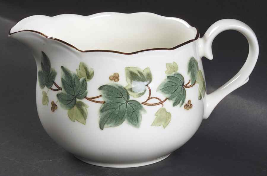Greenwood Open Sauce Boat by Nikko-1