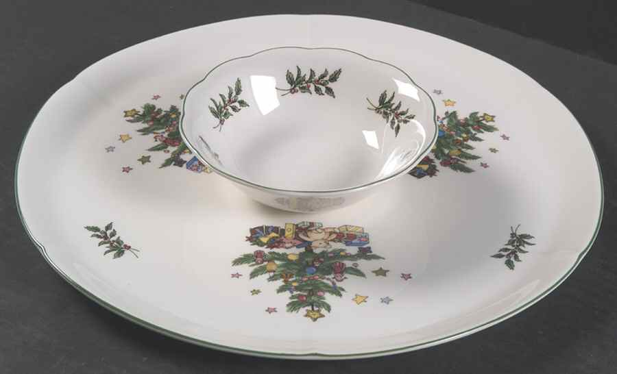 Happy Holidays (2 Piece) Chip & Dip Set by Nikko-1