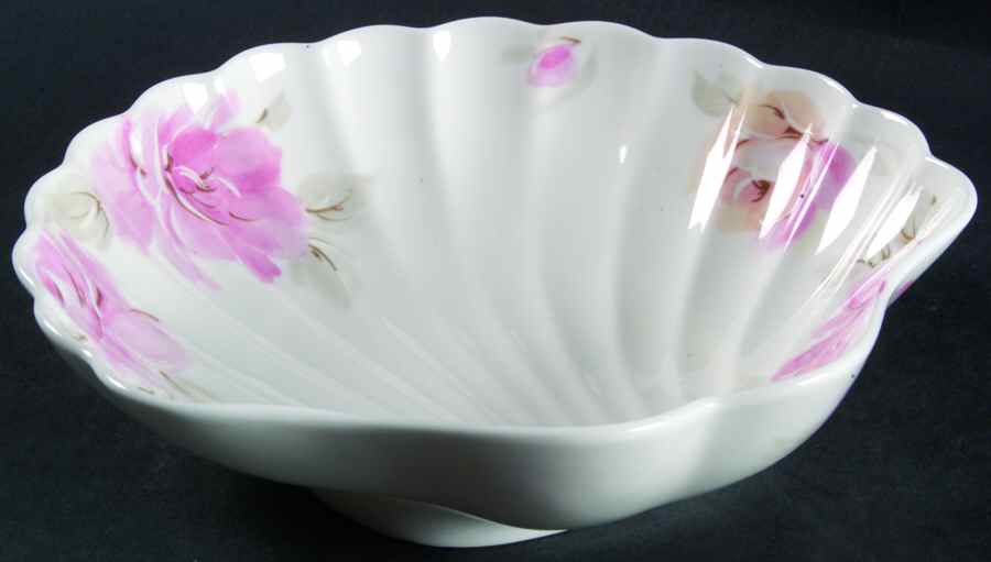Rose Splendor Shell Shaped Dish by Nikko-1