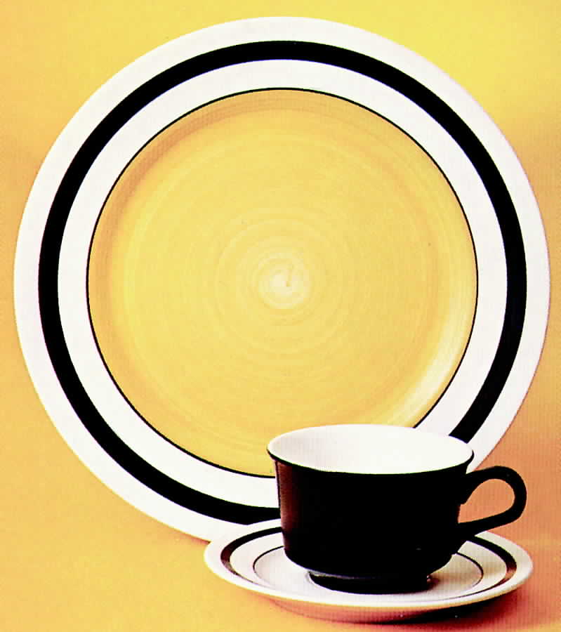 Tambourine Dinner Plate by Nikko-1