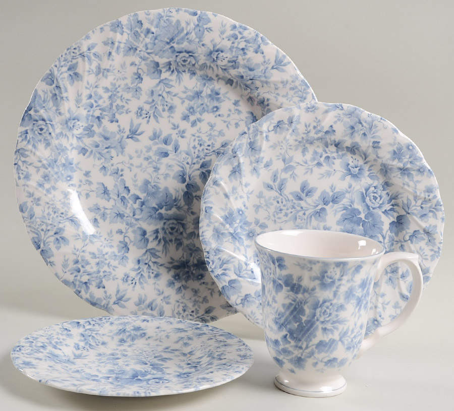 Tea Roses 4 Piece Place Setting by Nikko-1
