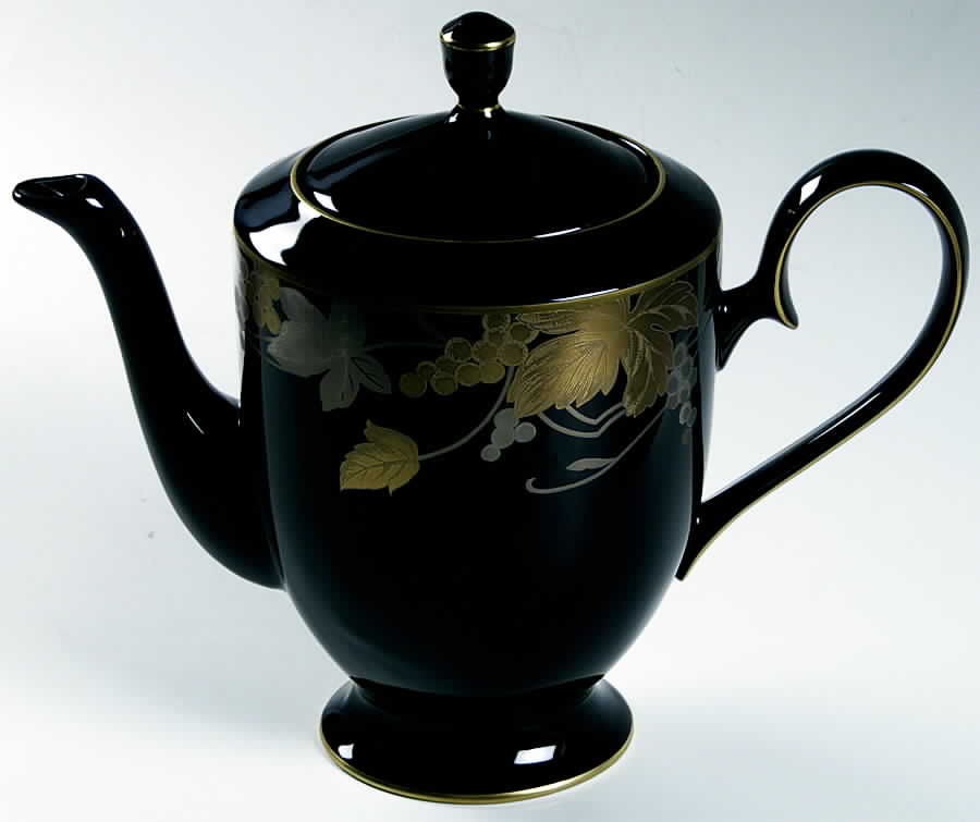 Twilight Coffee Pot & Lid by Nikko-1