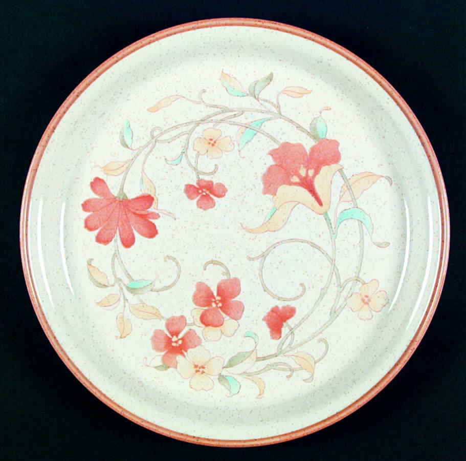 Venus Dinner Plate by Nitto-1
