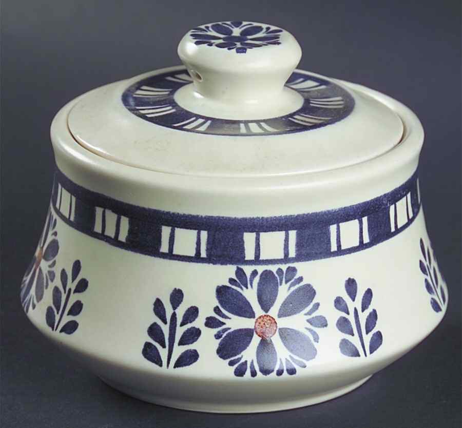 NIK50 Sugar Bowl & Lid by Nikko-1