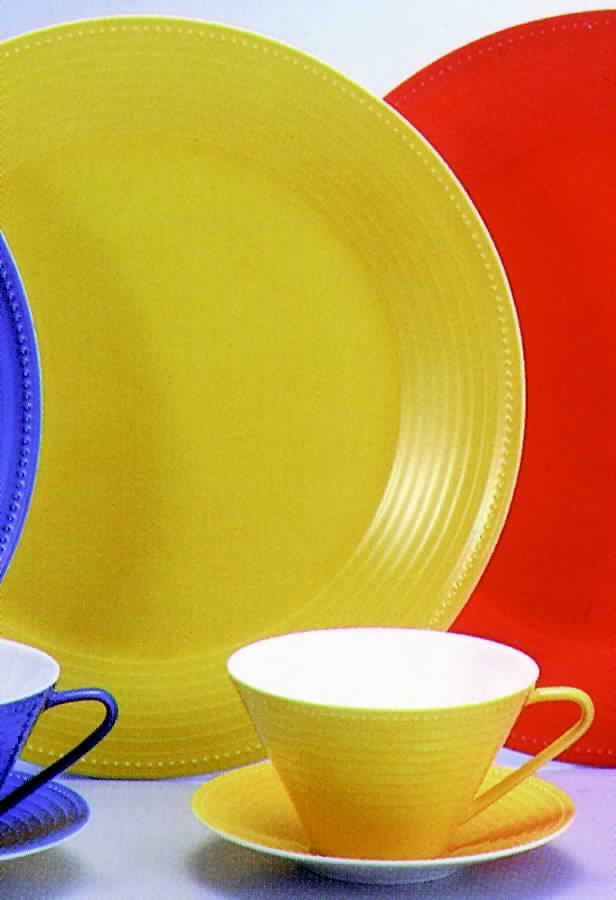 Neo Geo Sunshine Dinner Plate by Nikko-1