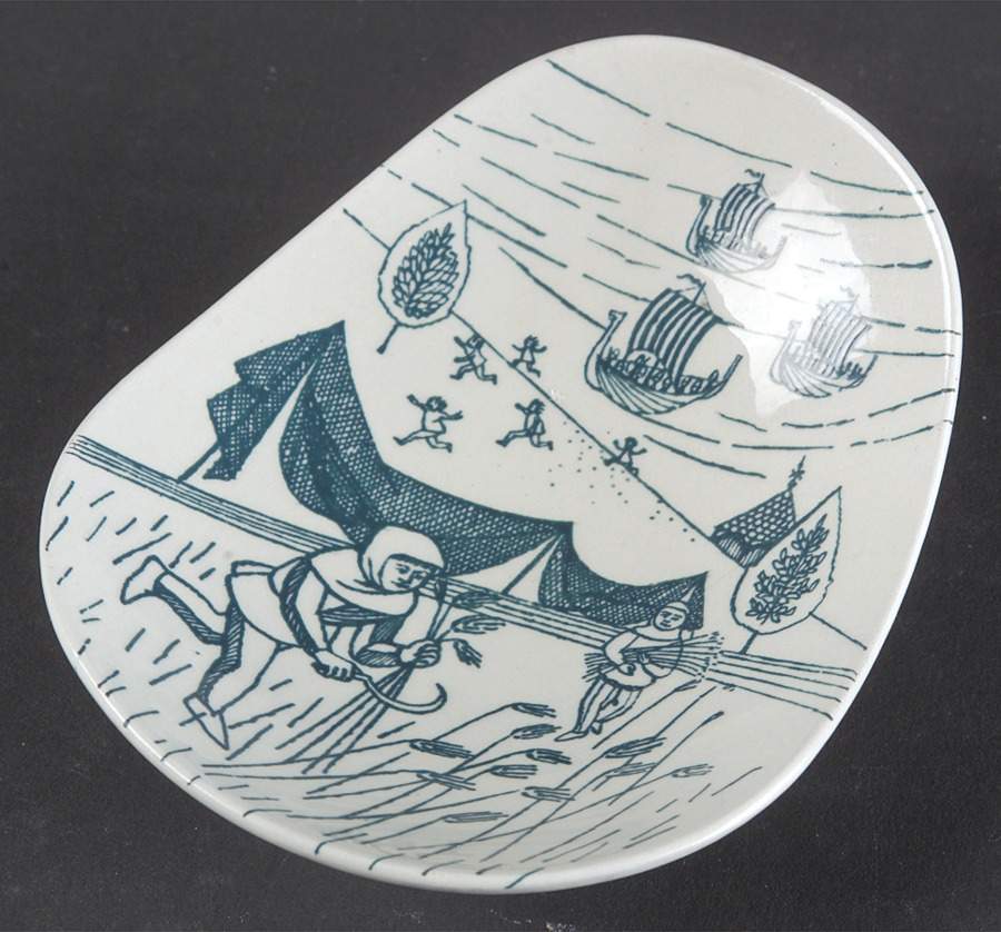 Hoyrup Nut Dish by Nymolle (Denmark)-1