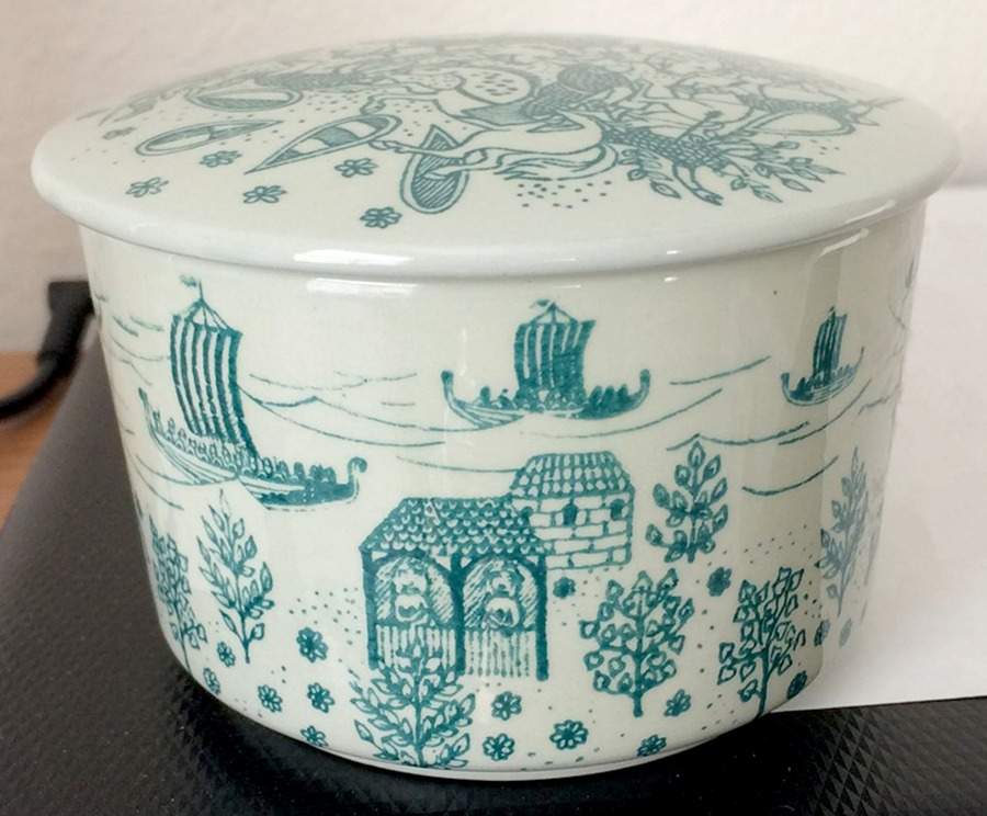 Hoyrup Round Box & Lid by Nymolle (Denmark)-1
