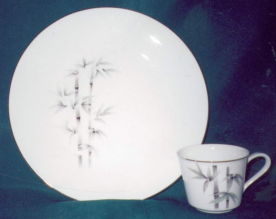 NIH1 Dinner Plate by Nishiki-1