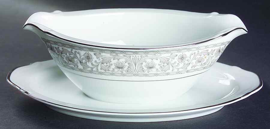 Florentine Gravy Boat with Attached Underplate by Norleans-1
