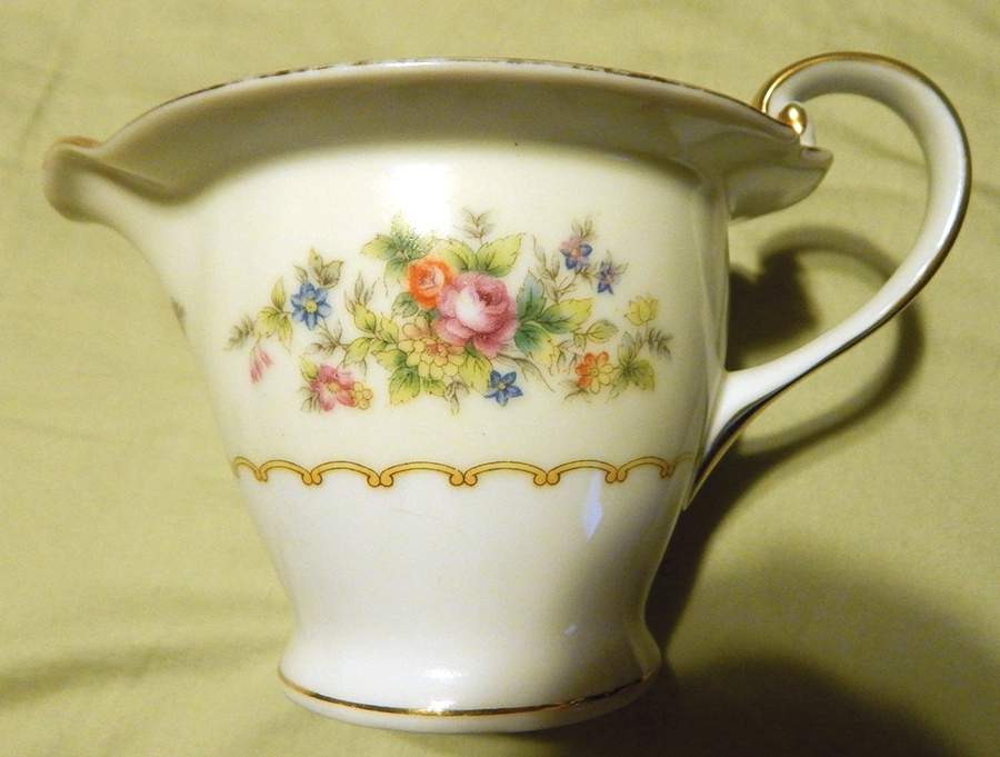 NEK5 Creamer by Newloch (Japan)-1