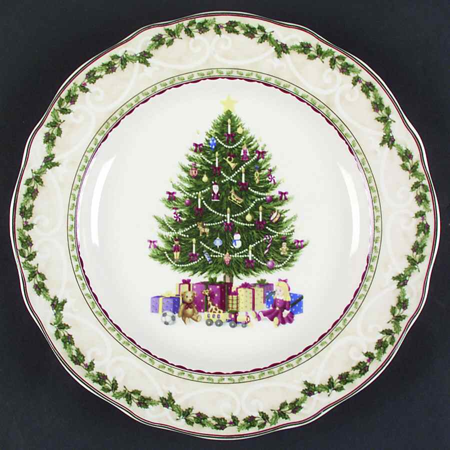 Holly Tree Dinner Plate by Noble Excellence-1