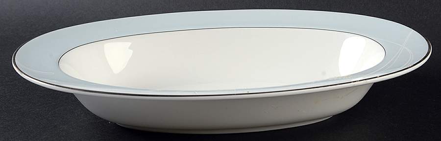 Pearl Crescent 11" Oval Vegetable Bowl by Nikko-1