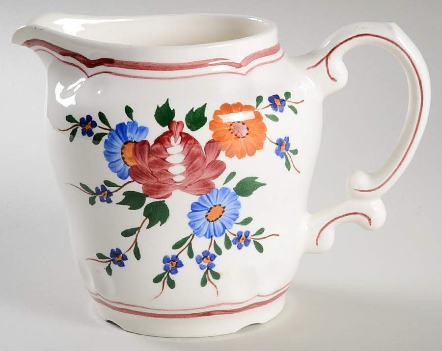 NSA3 32 Oz Pitcher by Nueva San Isidro-1