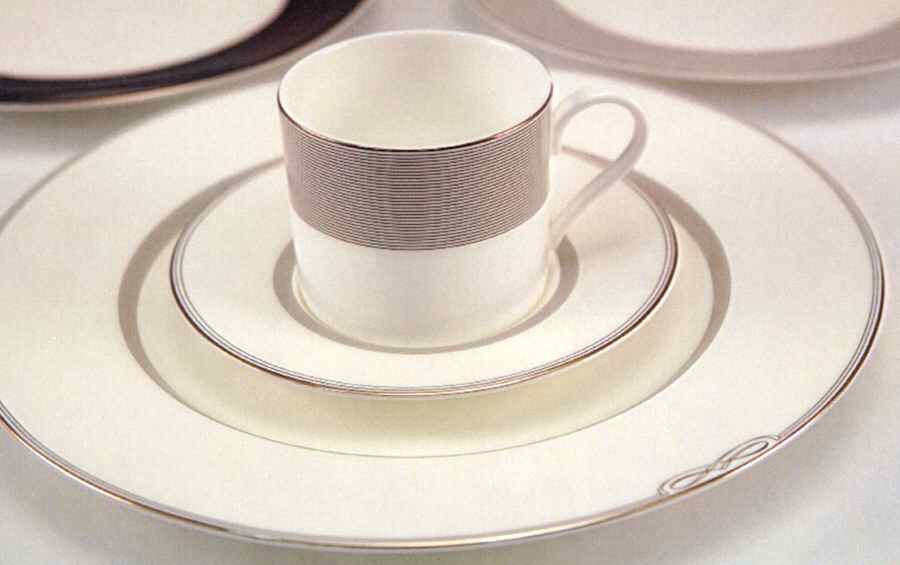 Everlasting Dinner Plate by Nikko-1